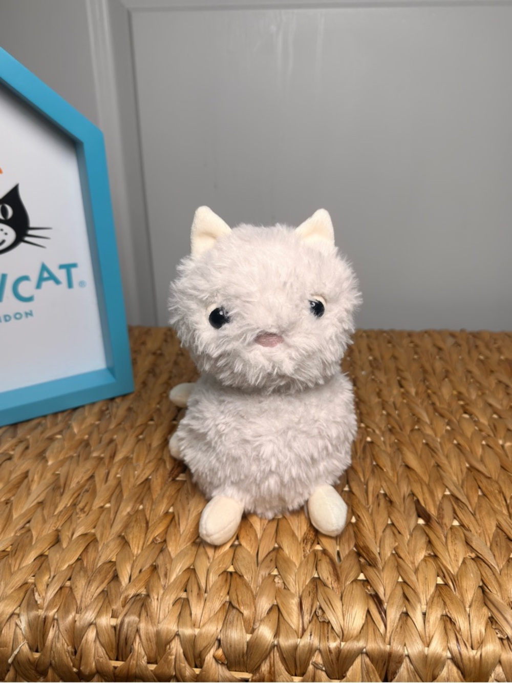 Jellycat Nuzzables Cat / BNWT / Retied / Rare & VHTF
